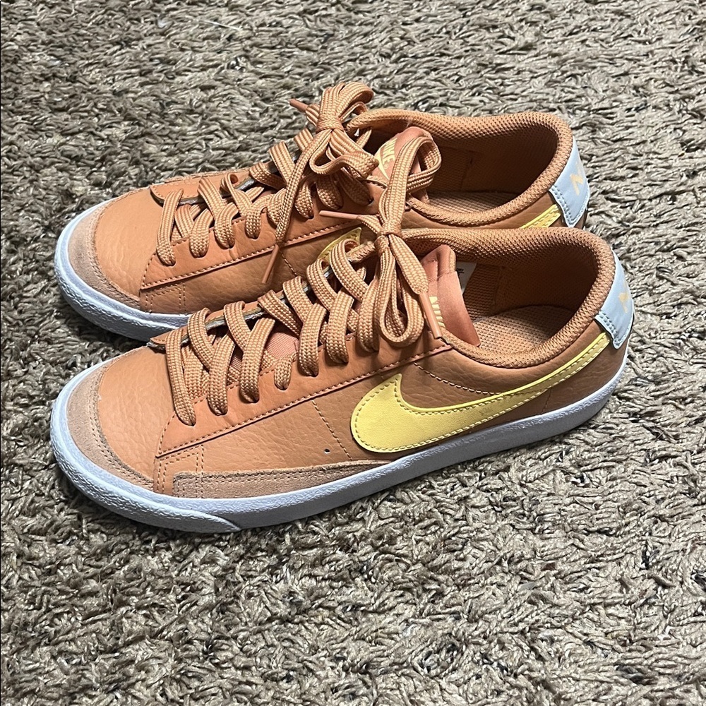 Nike low BLAZERS youth 6